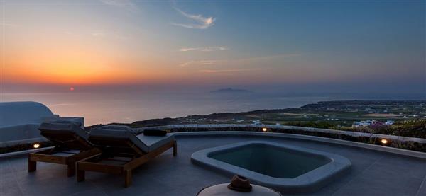 Villa Vinea in Santorini, Greece - Southern Aegean