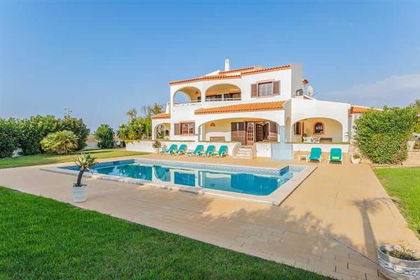 Villa Vivenda Vista Mar in Vale de Parra, Algarve - Portugal sleeps 8