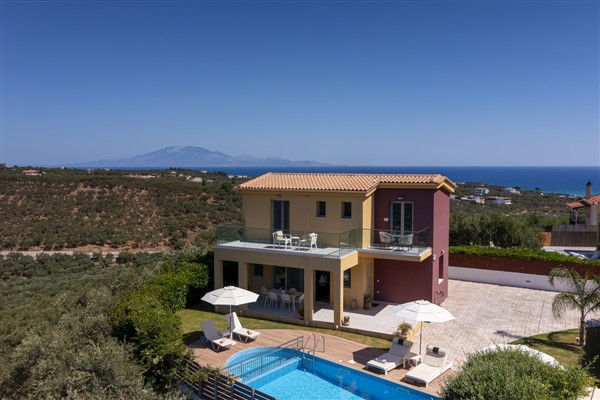 Villa Yiannis in Greece