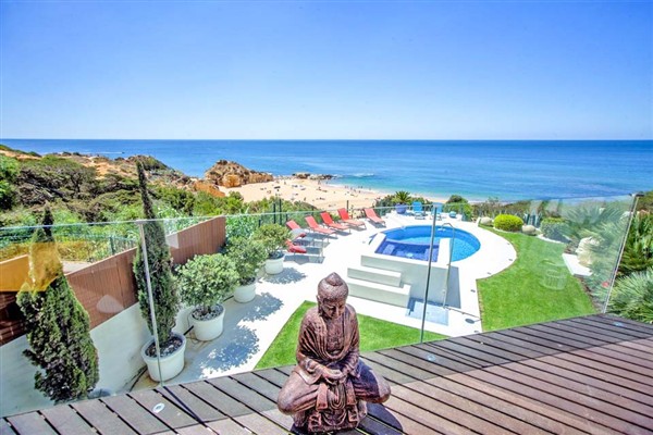 Villa de la Plage, Albufeira, Algarve