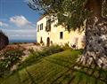 Enjoy a glass of wine at Villa del Re; Amalfi Coast; Italy